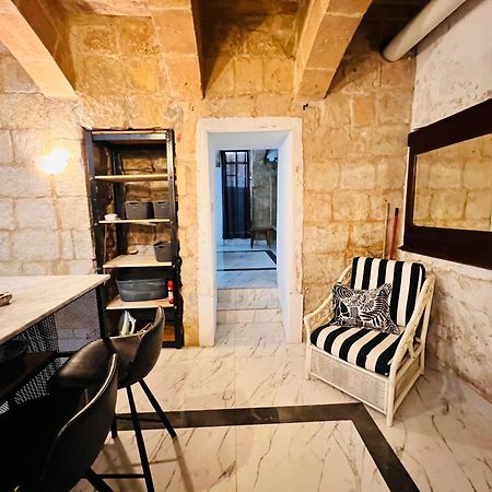 Charming Townhouse Prime Area Valletta Apartment Екстериор снимка