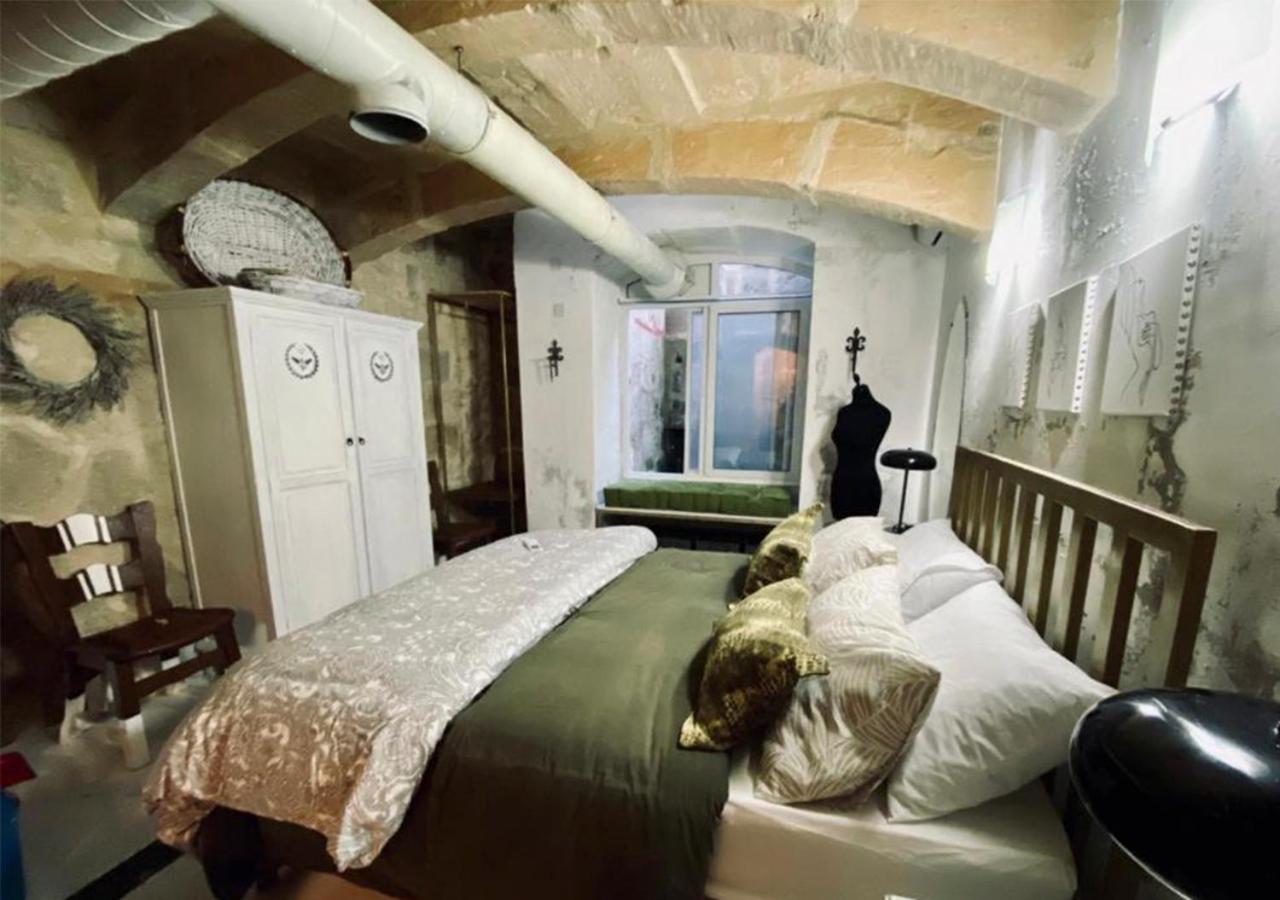 Charming Townhouse Prime Area Valletta Apartment Екстериор снимка
