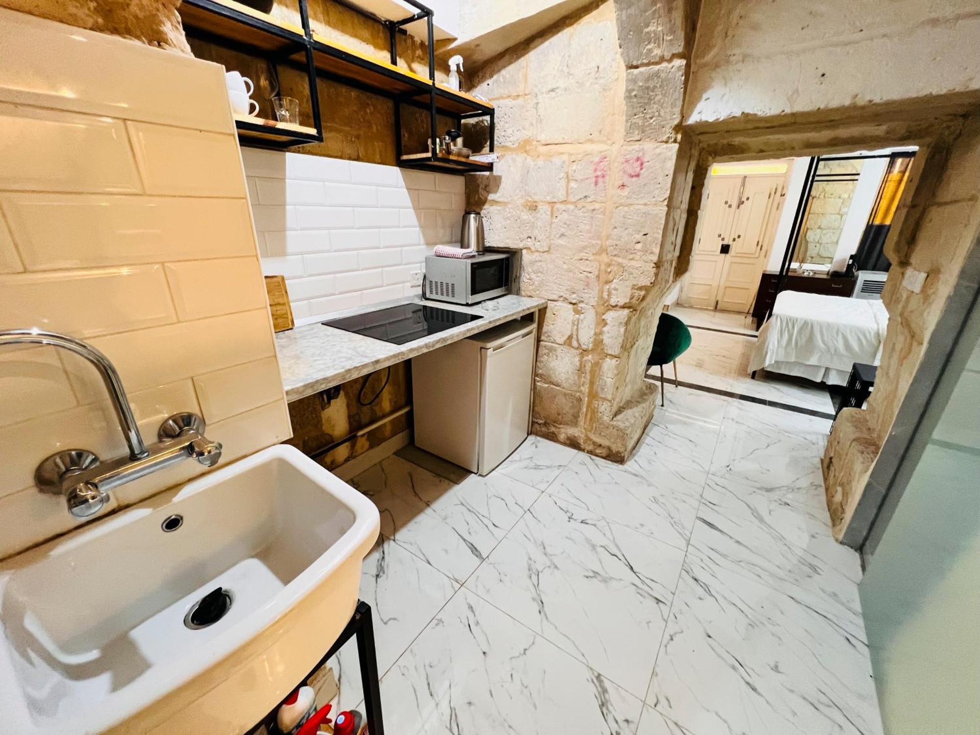 Charming Townhouse Prime Area Valletta Apartment Екстериор снимка
